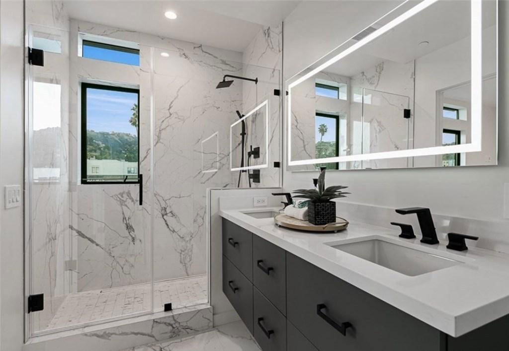 Bathroom Renovation, Jahangir Hemmat Construction Company LLC
